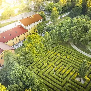  Hotel I Restauracja Brochow Polen